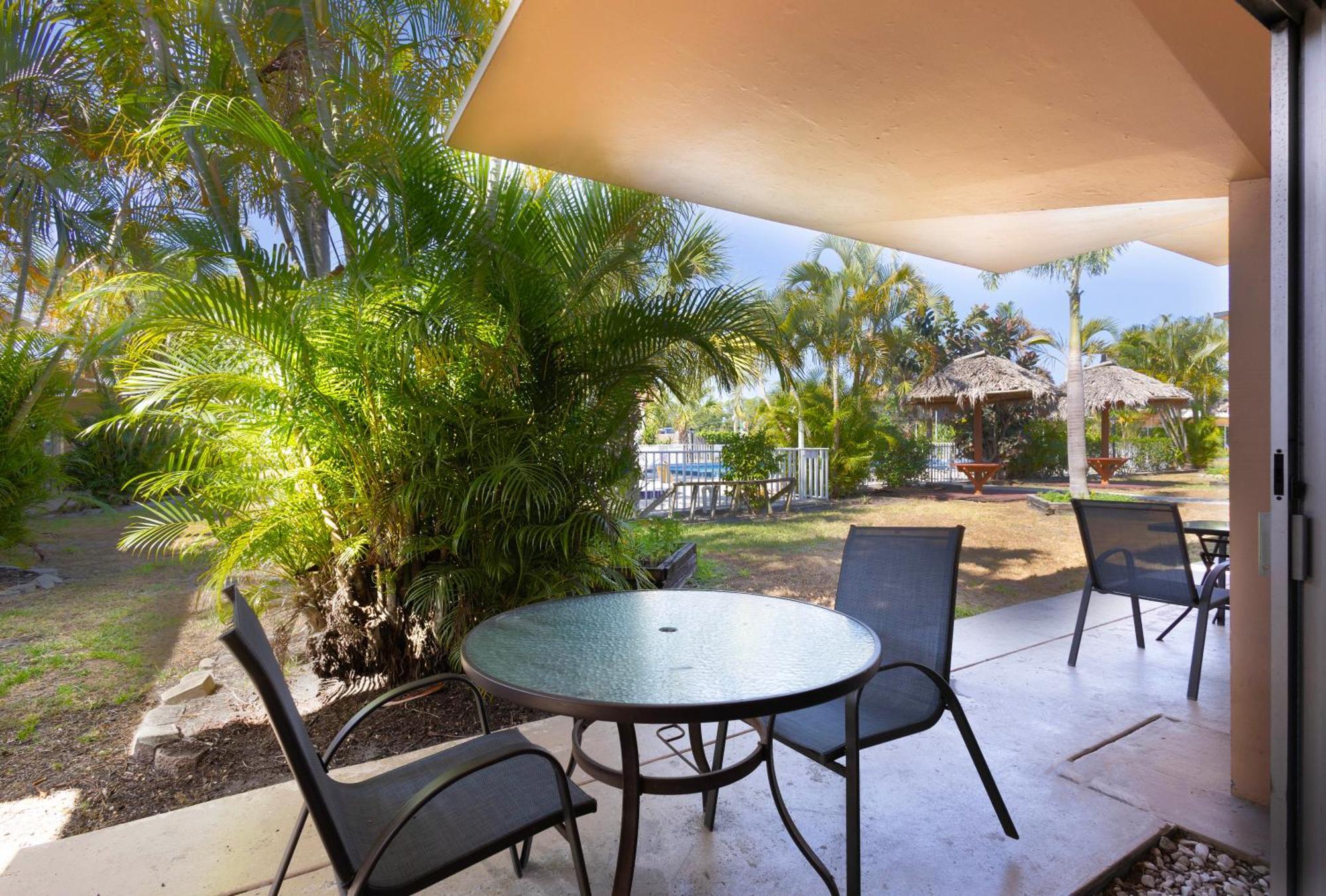 Warm Mineral Springs Motel North Port Exterior photo