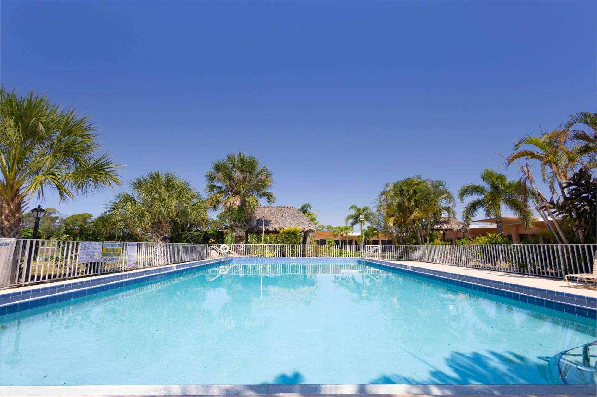 Warm Mineral Springs Motel North Port Exterior photo