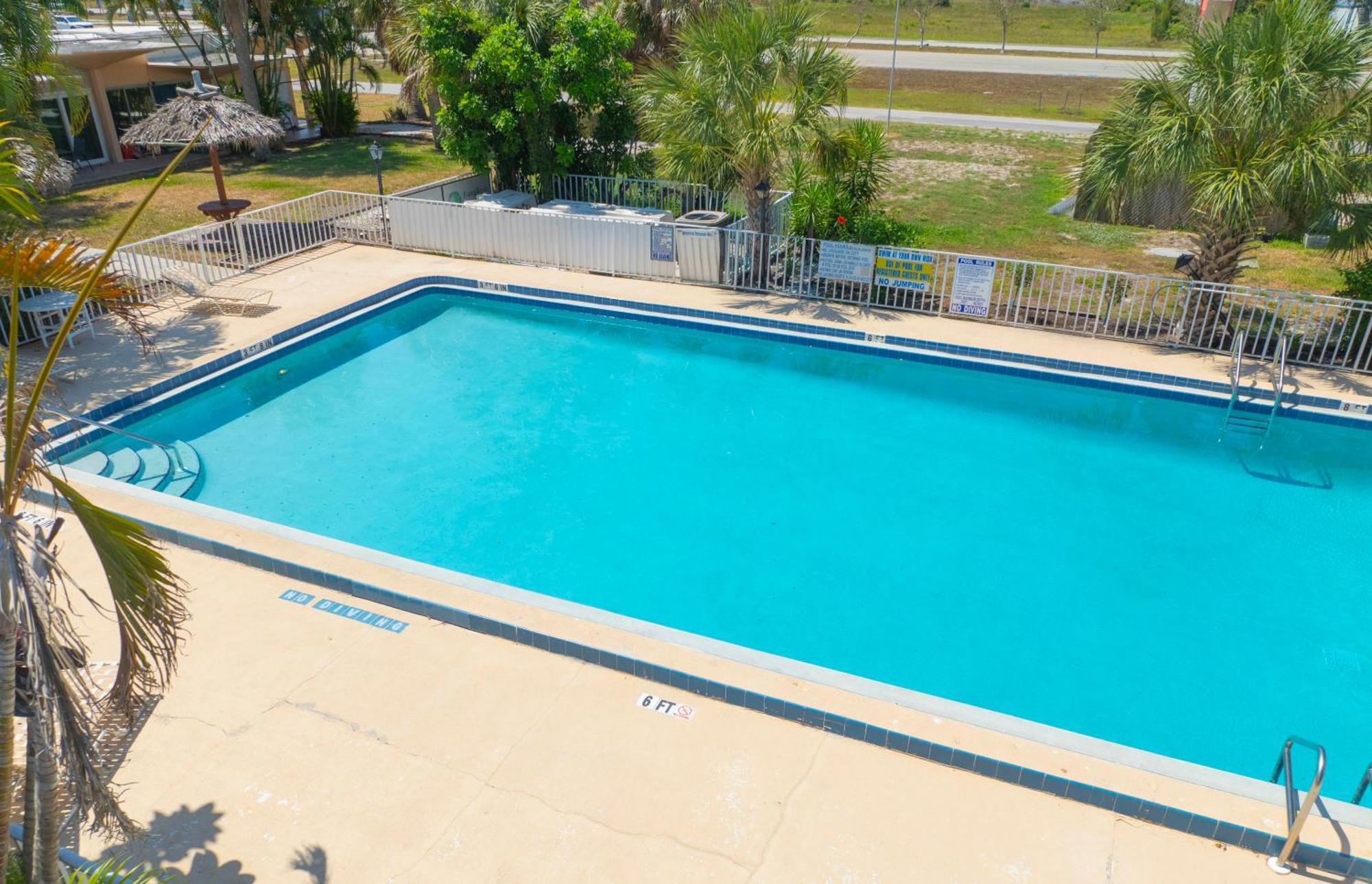 Warm Mineral Springs Motel North Port Exterior photo