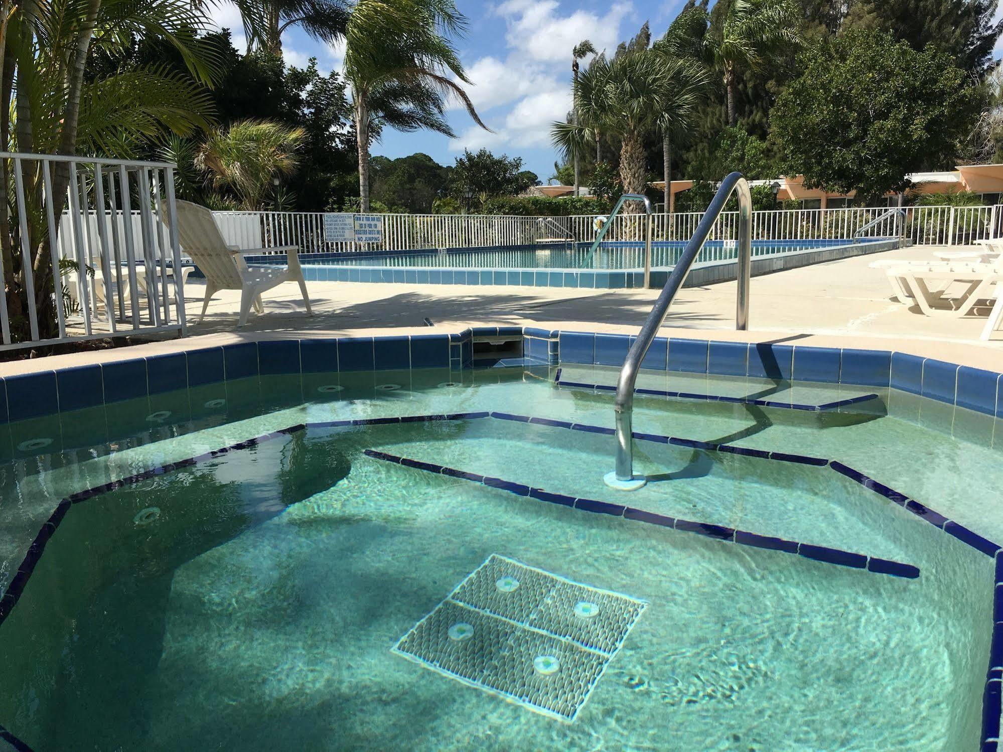 Warm Mineral Springs Motel North Port Exterior photo